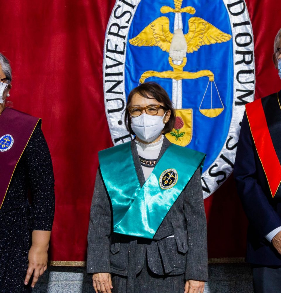 Nuevos profesores eméritos Ronnie Moscol y Yolanda Ho (1)