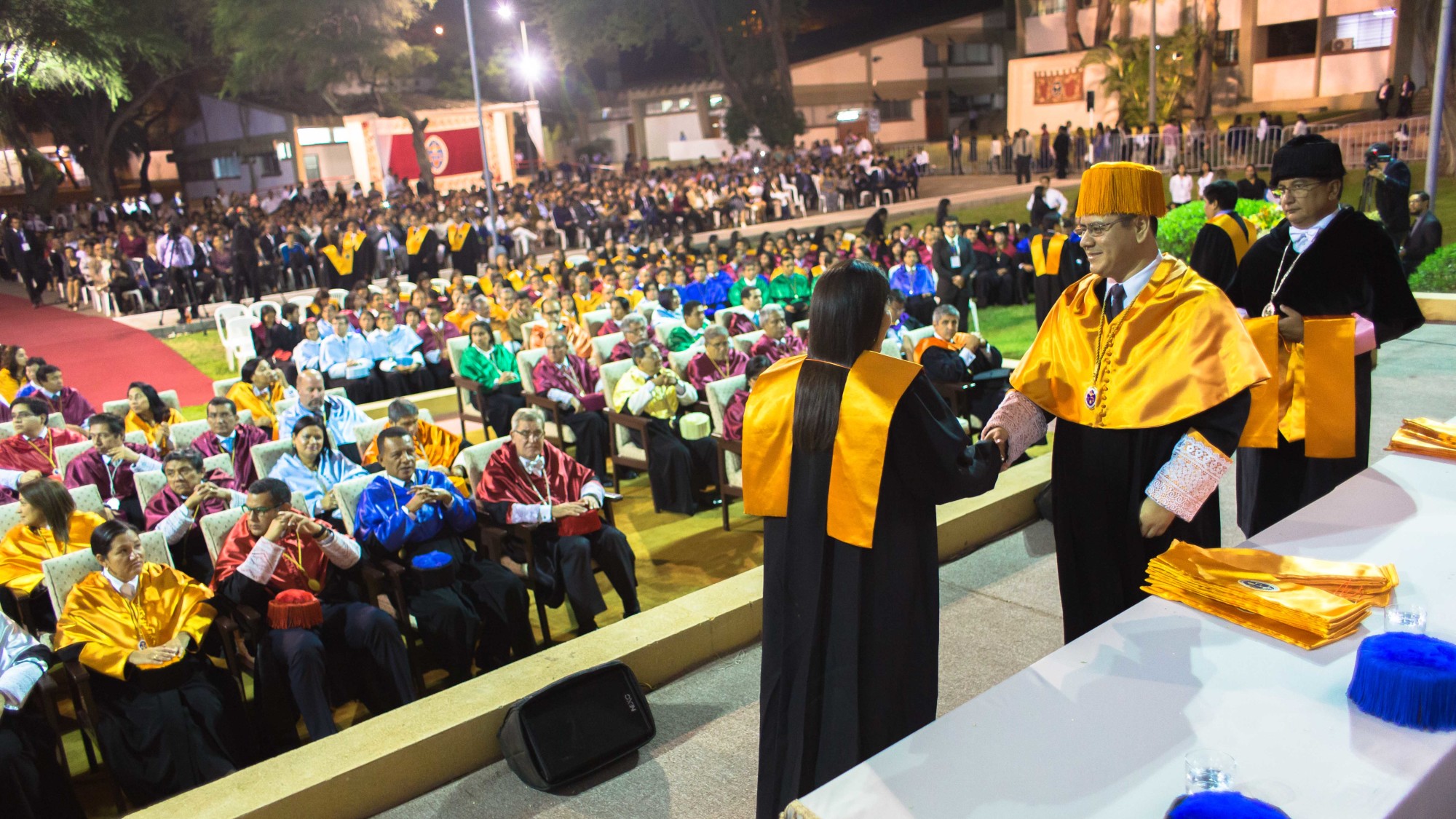 Rector “El gran reto es trabajar con ahínco para reconstruir nuestro
