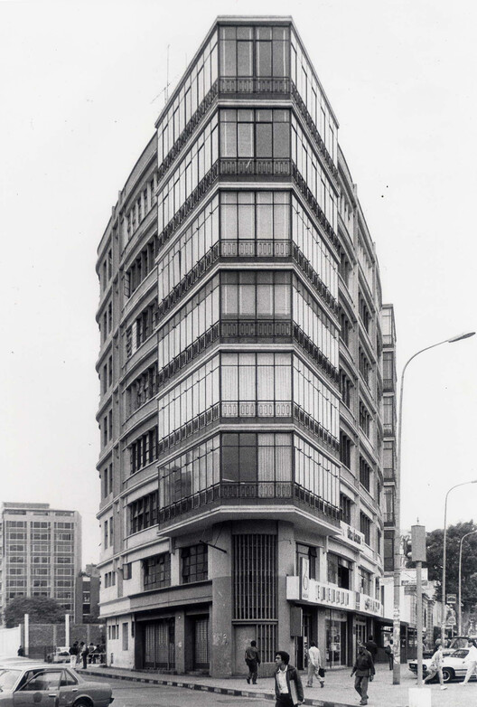 Edificio Diagonal, obra de Enrique Seoane Ros