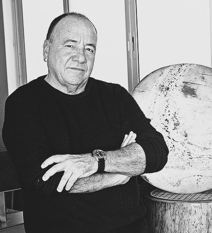 Retrato del arquitecto Santiago Agurto Calvo