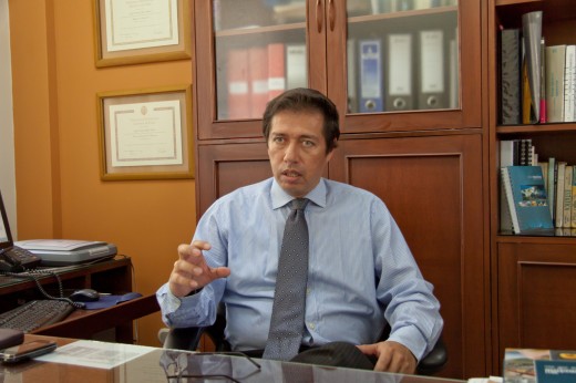 Dr. Jorge Reyes