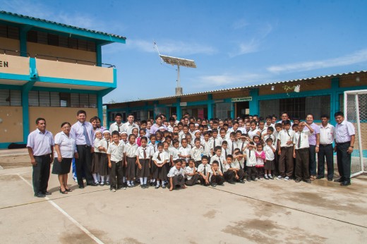 Escuela de Lancones con paneles solares