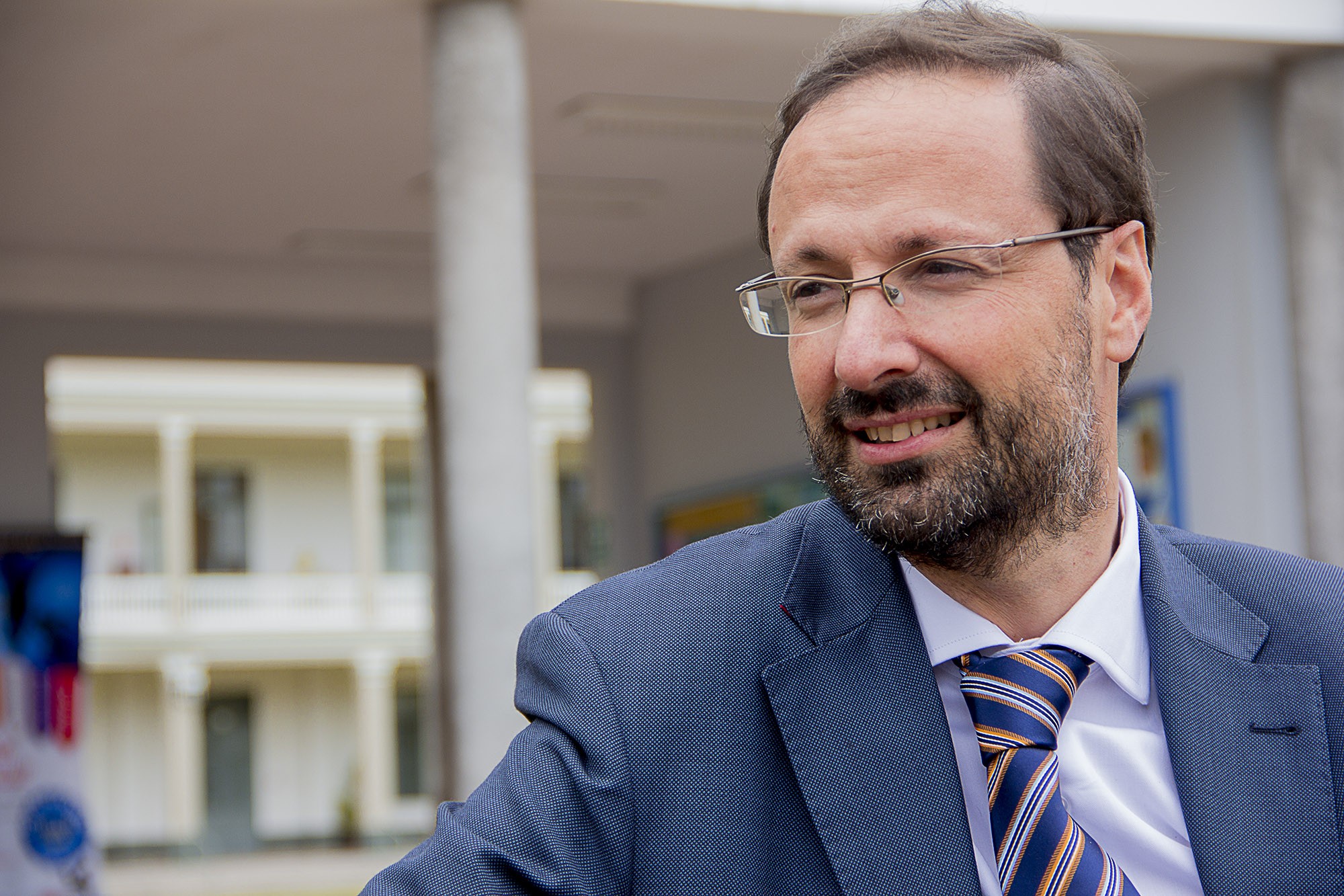 manuel gomez_derecho2