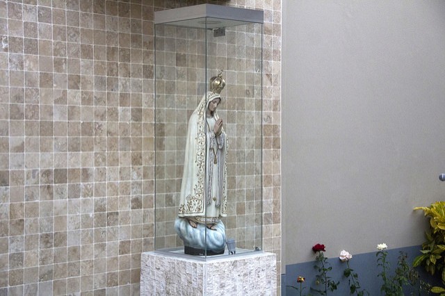 16959364998_224b42bd40_z