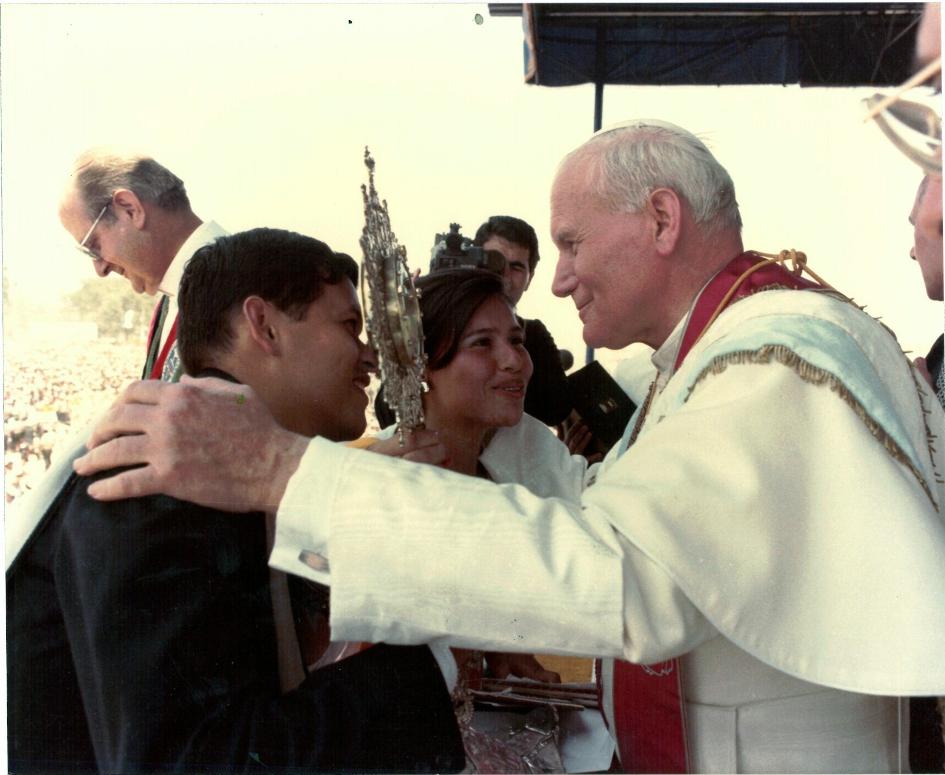 Juan Pablo II lo dice: Los jóvenes son la esperanza del mundo y de la  Iglesia” » UDEP Hoy