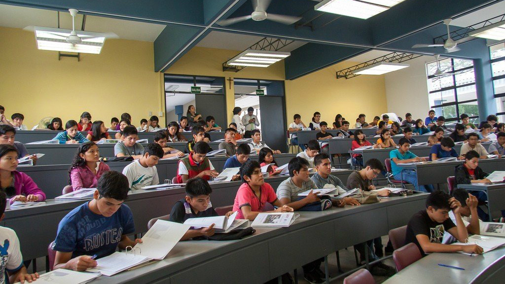 beca-18-bienvenida-16-9